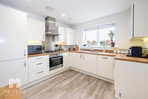 Photo 18- click for photo gallery